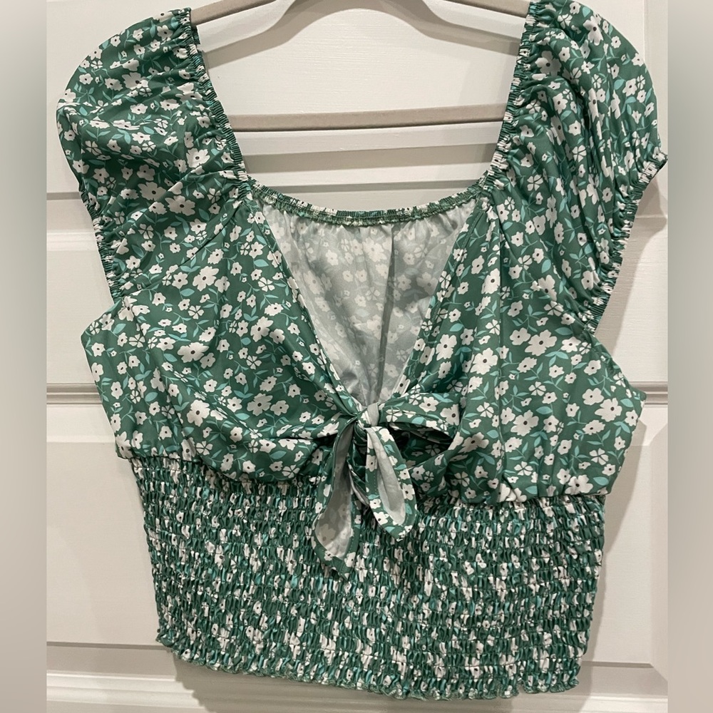 SHEIN- Green Floral Crop Top- Size 1X